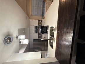 9511 Meadowheath DR, Austin TX 78729