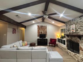 9511 Meadowheath DR, Austin TX 78729