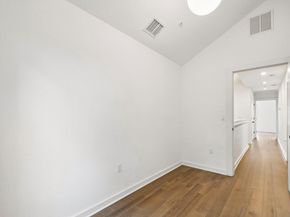 1931 E 38th 1/2 ST 32, Austin TX 78723