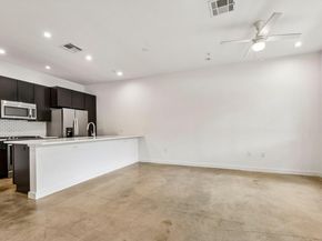 1931 E 38th 1/2 ST 32, Austin TX 78723