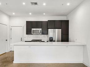 1931 E 38th 1/2 ST 32, Austin TX 78723