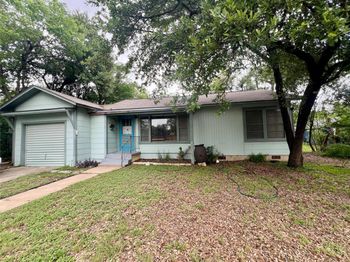 1808 E 38 1/2 St