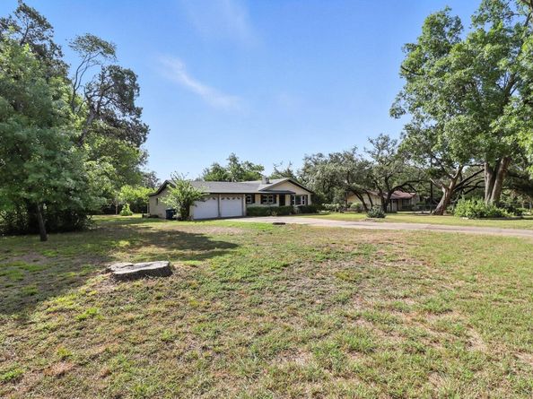 7505 Forest Wood RD, Austin TX 78745