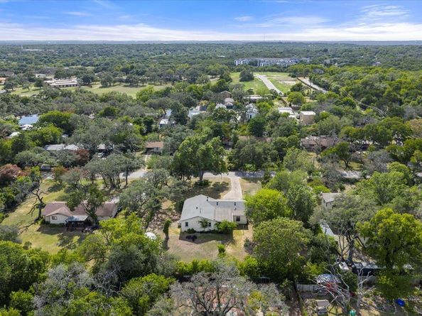 7505 Forest Wood RD, Austin TX 78745