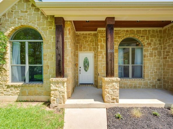 1005 Cedar Park DR, Cedar Park TX 78613