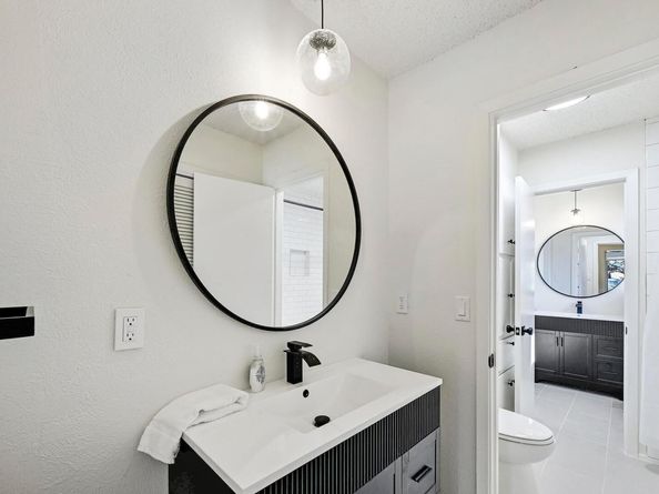 7107 Teaberry DR, Austin TX 78745