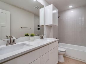 11207 Sage Hollow DR, Austin TX 78758
