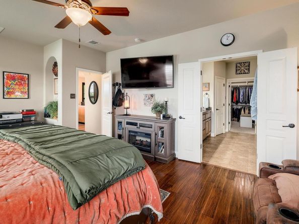 4332 Teravista Club DR 16, Round Rock TX 78665