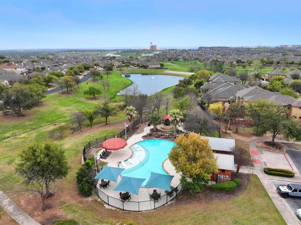 4332 Teravista Club DR 16, Round Rock TX 78665