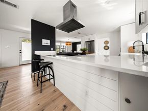 7702 Wynne LN, Austin TX 78745