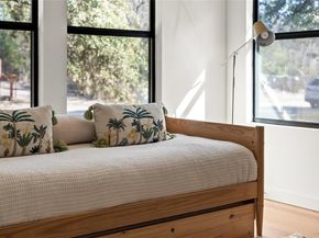 7702 Wynne LN, Austin TX 78745