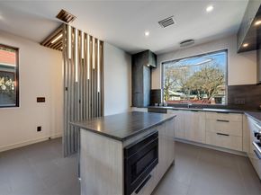 107 W Johanna ST A, Austin TX 78704