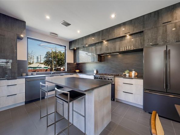 107 W Johanna ST A, Austin TX 78704