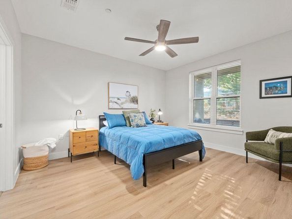 2733 Dulce LN 602, Austin TX 78704