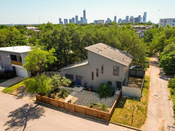 1304 Alamo ST, Austin TX 78702