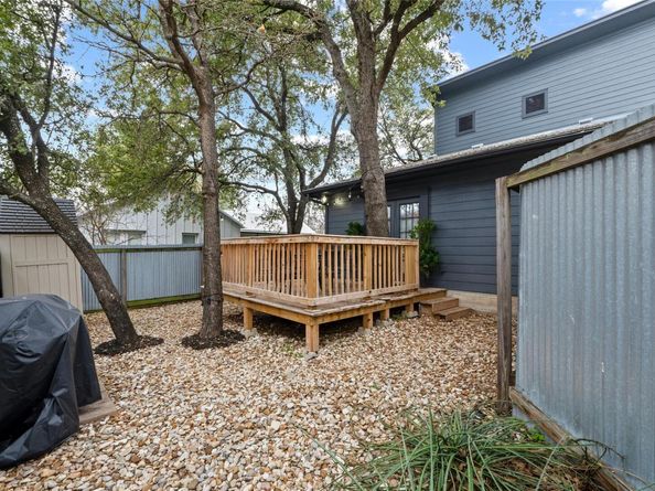 1304 Alamo ST, Austin TX 78702