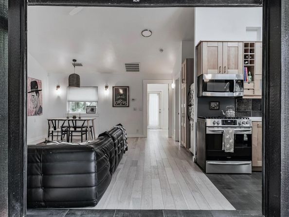 2928 E 13th ST B, Austin TX 78702