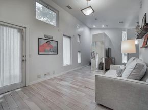 2928 E 13th ST B, Austin TX 78702
