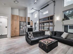 2928 E 13th ST B, Austin TX 78702