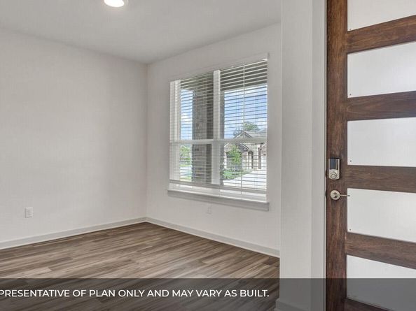 1913 Crooked Creek ST, Leander TX 78641