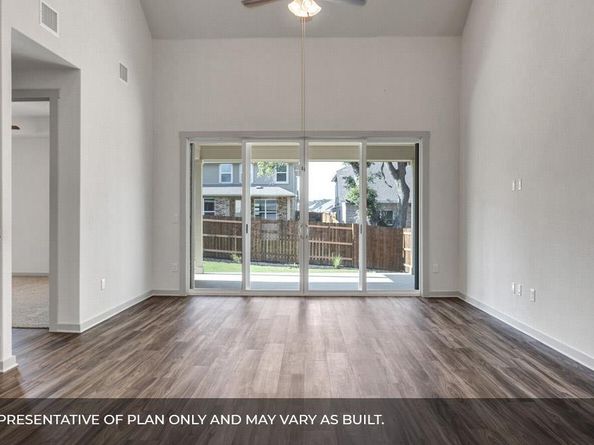 1913 Crooked Creek ST, Leander TX 78641