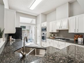 8204 Cahill DR, Austin TX 78729