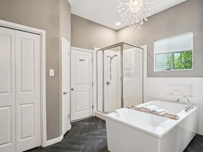 8204 Cahill DR, Austin TX 78729