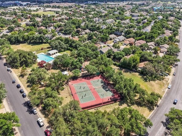 8204 Cahill DR, Austin TX 78729