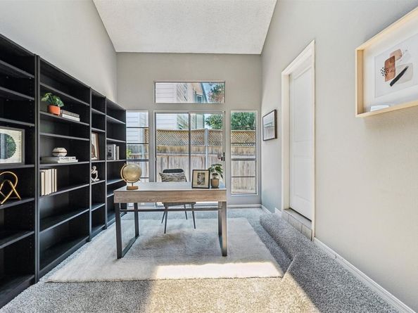 8204 Cahill DR, Austin TX 78729