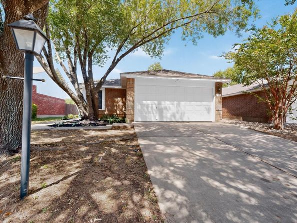 1825 Friars Tale LN, Austin TX 78748