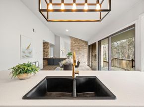 1603 Westlake DR, West Lake Hills TX 78746