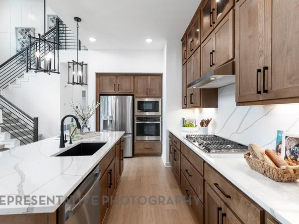 624 High Summit DR, Georgetown TX 78628