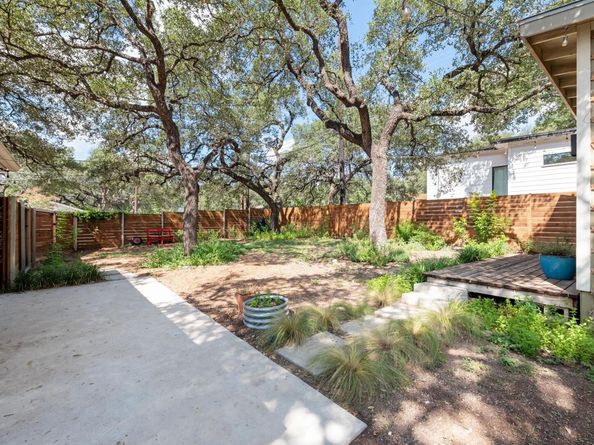 3014 Pin Oak CT, Austin TX 78704