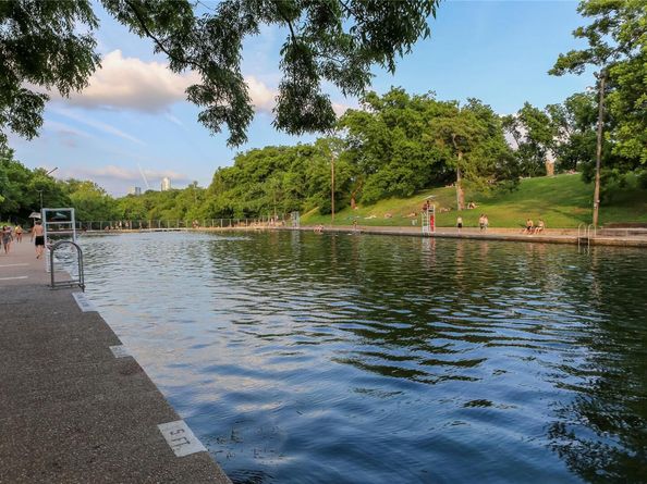 3014 Pin Oak CT, Austin TX 78704