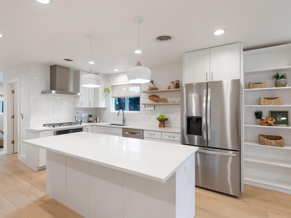 3014 Pin Oak CT, Austin TX 78704