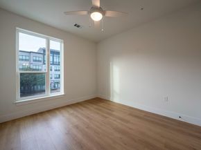 1701 Simond Ave 212, Austin TX 78723