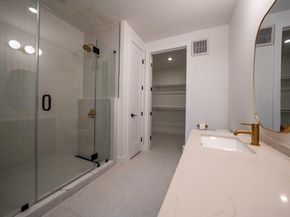 1701 Simond Ave 212, Austin TX 78723