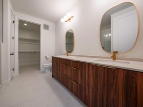 1701 Simond Ave 212, Austin TX 78723