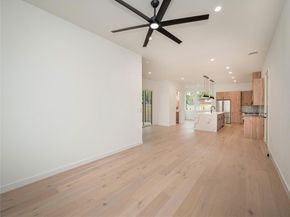 1712 Woodland Ave 1, Austin TX 78741