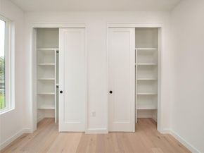 1712 Woodland Ave 1, Austin TX 78741