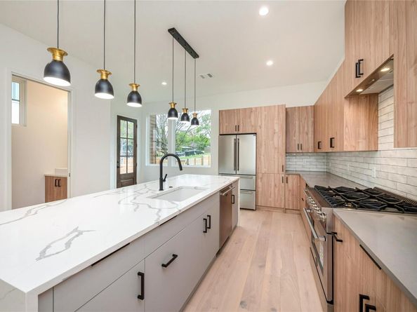 1712 Woodland Ave 1, Austin TX 78741