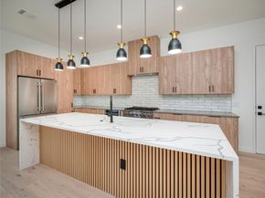 1712 Woodland Ave 1, Austin TX 78741