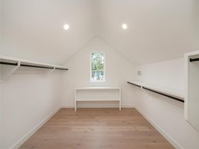 1712 Woodland Ave 1, Austin TX 78741
