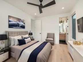 1712 Woodland Ave 1, Austin TX 78741