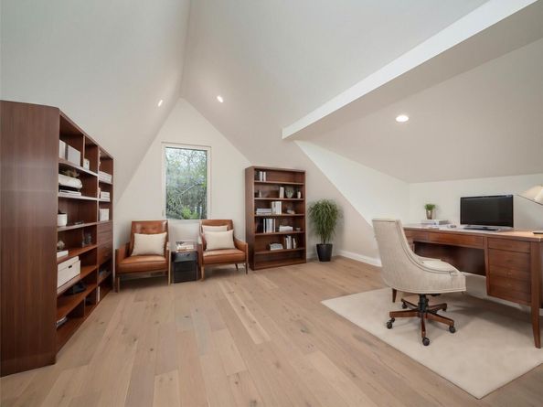 1712 Woodland Ave 1, Austin TX 78741