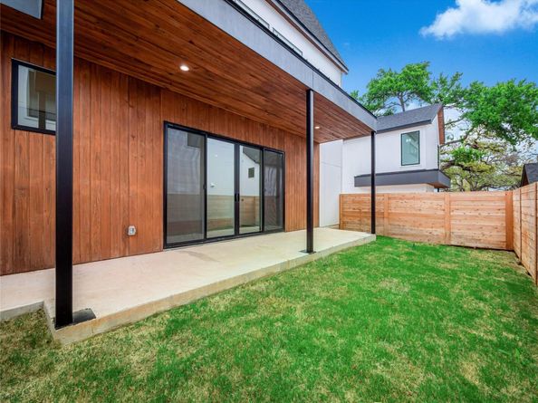 1712 Woodland Ave 1, Austin TX 78741