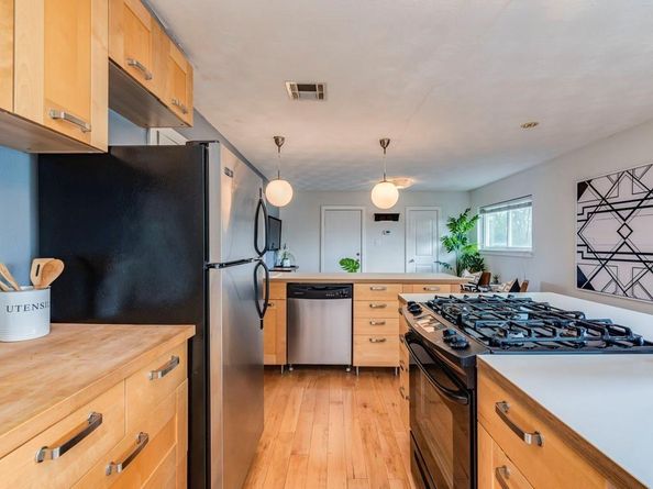 304 E 33rd ST 15, Austin TX 78705