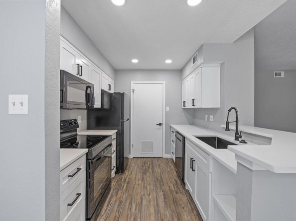 4711 Spicewood Springs RD 106, Austin TX 78759