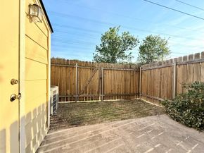 11901 Swearingen DR 13, Austin TX 78758