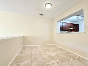 11901 Swearingen DR 13, Austin TX 78758